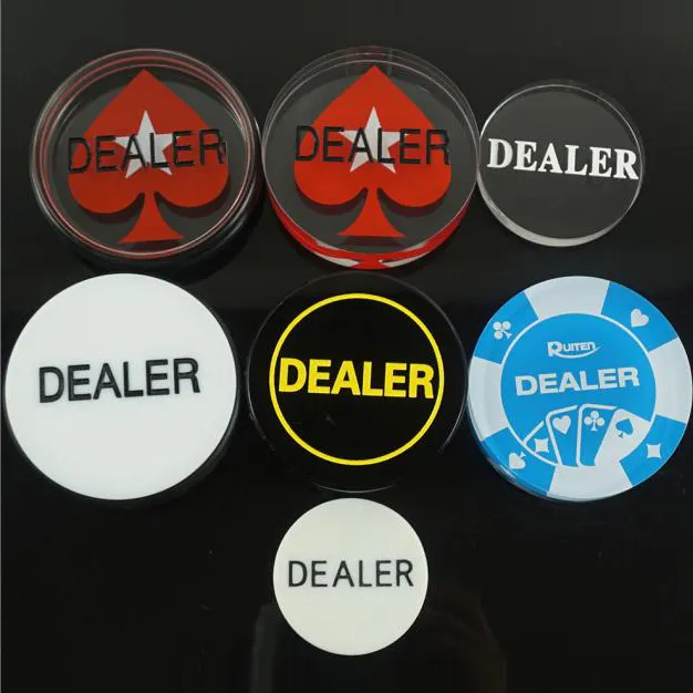 Différents types de boutons de croupier de poker